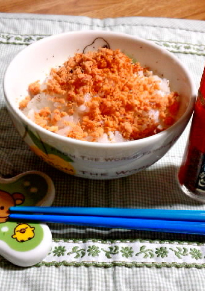 鮭フレークにちょこっと七味♪-レシピのメイン写真