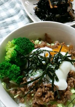 我が家のそぼろ丼-レシピのメイン写真