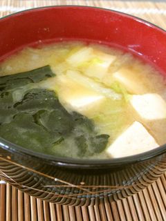 白菜と豆腐のお味噌汁-レシピのメイン写真