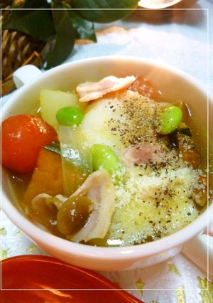 白玉と野菜のコンソメ風味なめこ汁-レシピのメイン写真