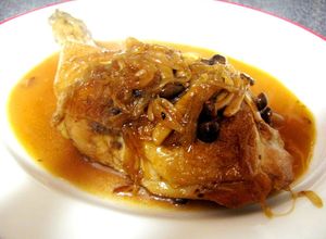 骨付き鶏モモ肉の煮込み・和風きのこソース-レシピのメイン写真