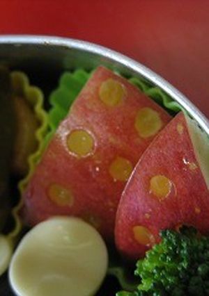キャラ弁用　水玉リンゴ-レシピのメイン写真