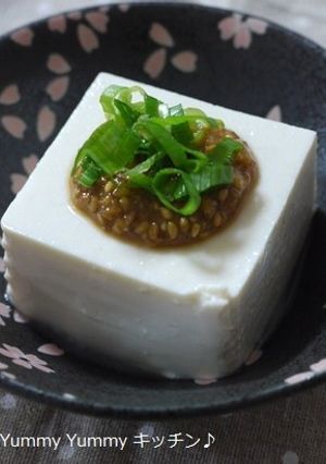 簡単☆美味!!ほんのり甘いゴマ味噌冷奴♪-レシピのメイン写真