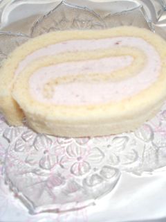 万能クリーム♫ストロベリーミルククリーム-レシピのメイン写真