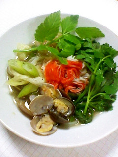 ☆お手軽香草たっぷり海鮮フォーもどき☆-レシピのメイン写真