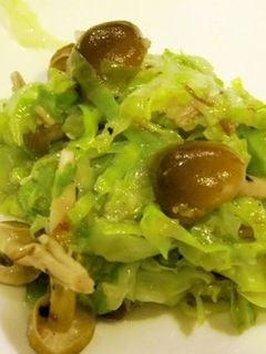 簡単♪キャベツとしめじの塩麹炒め-レシピのメイン写真