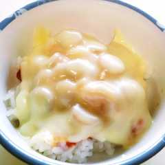 รูปของ 子供の朝ごはん♡ウインナーチーズごはん♪