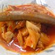 キャベツとソーセージの食べるスープ