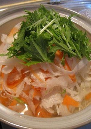 たっぷり野菜❤大根と鶏肉団子のひらひら鍋-レシピのメイン写真