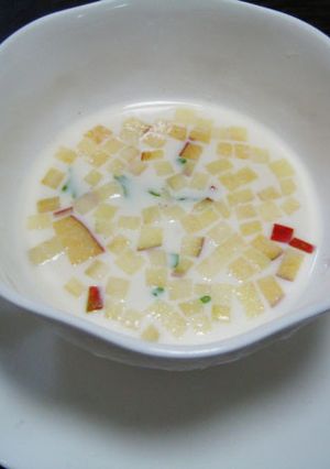 魔法のポテトのりんごの入った冷たいスープ-レシピのメイン写真