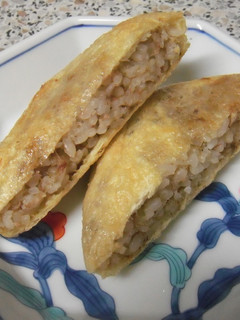 焼きおにぎり?(油揚げのご飯詰め)-レシピのメイン写真