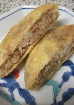 焼きおにぎり？（油揚げのご飯詰め）-レシピのメイン写真