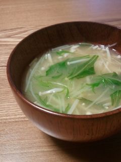 3分で完成☆水菜とえのきのお味噌汁-レシピのメイン写真
