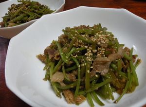 素朴！さつま芋の茎【芋づるの炒め煮】-レシピのメイン写真