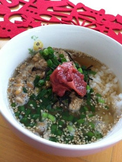 簡単朝ご飯!納豆茶漬け-レシピのメイン写真