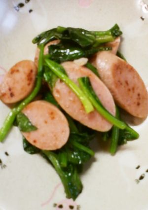 ほうれん草と魚肉ソーセージのソテー-レシピのメイン写真