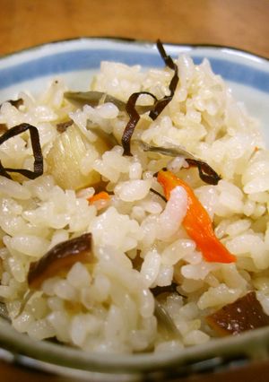 ベビー帆立で炊き込みご飯♪-レシピのメイン写真