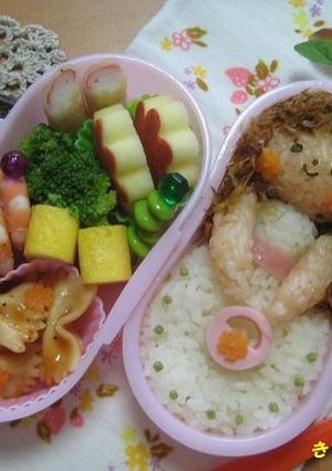 お弁当に～お花のリンゴ-レシピのメイン写真