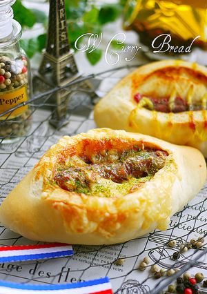 フランス生地で♪Ｗカレーのウインナーパン-レシピのメイン写真