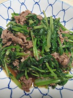 簡単☆大根葉と牛肉のオイスターソース炒め-レシピのメイン写真
