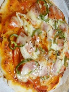 ☆手作りピザソースでトマトピザ☆-レシピのメイン写真