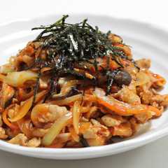 A picture of 豚肉の辛炒め　チェユクポックム.