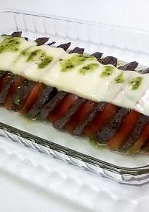 蒟蒻トマトのチーズ焼き　バジルソース-レシピのメイン写真