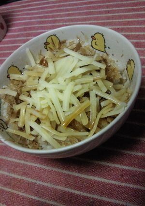 お一人様 ランチ 夜食に チーズおかか飯-レシピのメイン写真