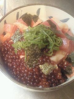自家製いくらで♪海鮮丼-レシピのメイン写真