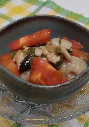 サトイモのスープ煮込みオントマト-レシピのメイン写真