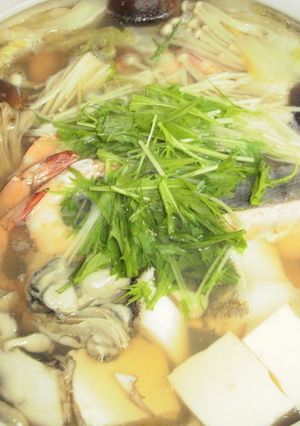 海鮮たっぷり☆絶品寄せ鍋♪-レシピのメイン写真