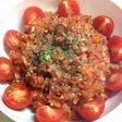 挽肉と玉ねぎとにんじんとトマトの炒め