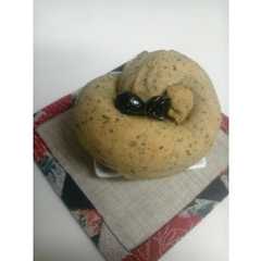 รูปของ 米粉黒豆緑茶パン