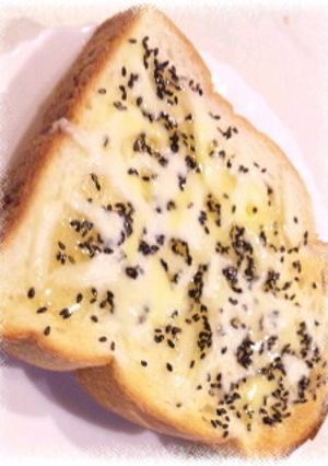 ‐ハニー胡麻チーズトースト‐-レシピのメイン写真