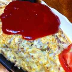 รูปของ 簡単で美味しい！ミンチと玉ねぎのオムレツ