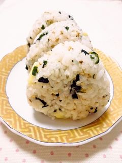❀わかめとチーズのおにぎり❀-レシピのメイン写真