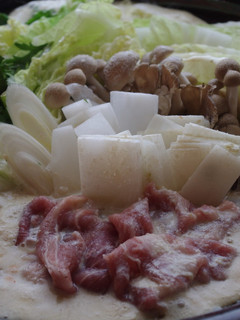 豚肩ロースと野菜の豆乳味噌鍋-レシピのメイン写真