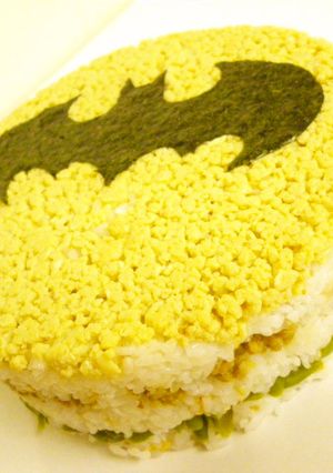 ハロウィンに★バットマンな寿司ケーキ-レシピのメイン写真