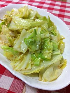 簡単♪きゃべつ炒めwアンチョビ-レシピのメイン写真