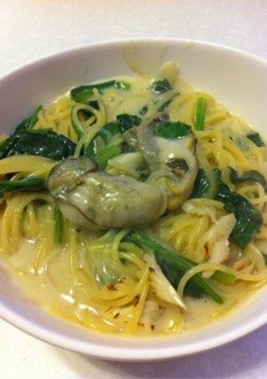 牡蠣とほうれん草の簡単クリームスパゲティ-レシピのメイン写真