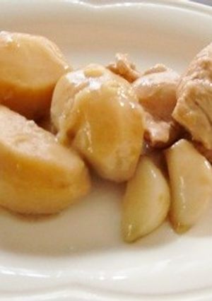 里芋ととりむねにくとにんにくの揚げ煮-レシピのメイン写真