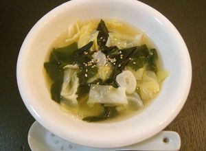 わかめとニンニクのスープ＋キャベツ-レシピのメイン写真