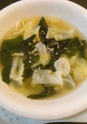 わかめとニンニクのスープ＋キャベツ-レシピのメイン写真
