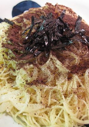 玉葱とゆかりのパスタ-レシピのメイン写真