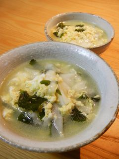 ワンタンの皮でボリューム満点『卵スープ』-レシピのメイン写真