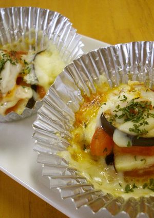 茄子とトマトのアルミカップ焼き-レシピのメイン写真