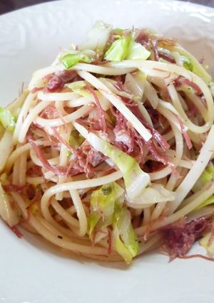 食感楽しいコンビーフパスタ(o^-')b-レシピのメイン写真