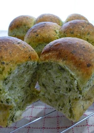 ほうれん草のミニ食パン-レシピのメイン写真