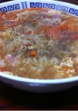 即席麺でトマト酸辣ラーメン-レシピのメイン写真