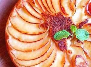 フライパンで簡単！カラメルアップルケーキ-レシピのメイン写真
